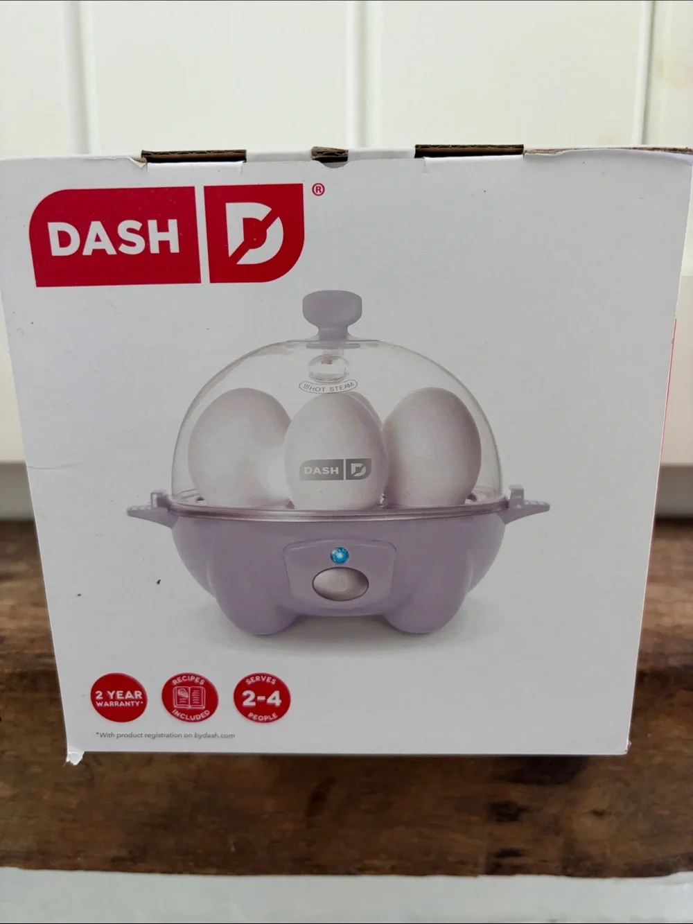 Dash Rapid Egg Cooker in Light Purple and White